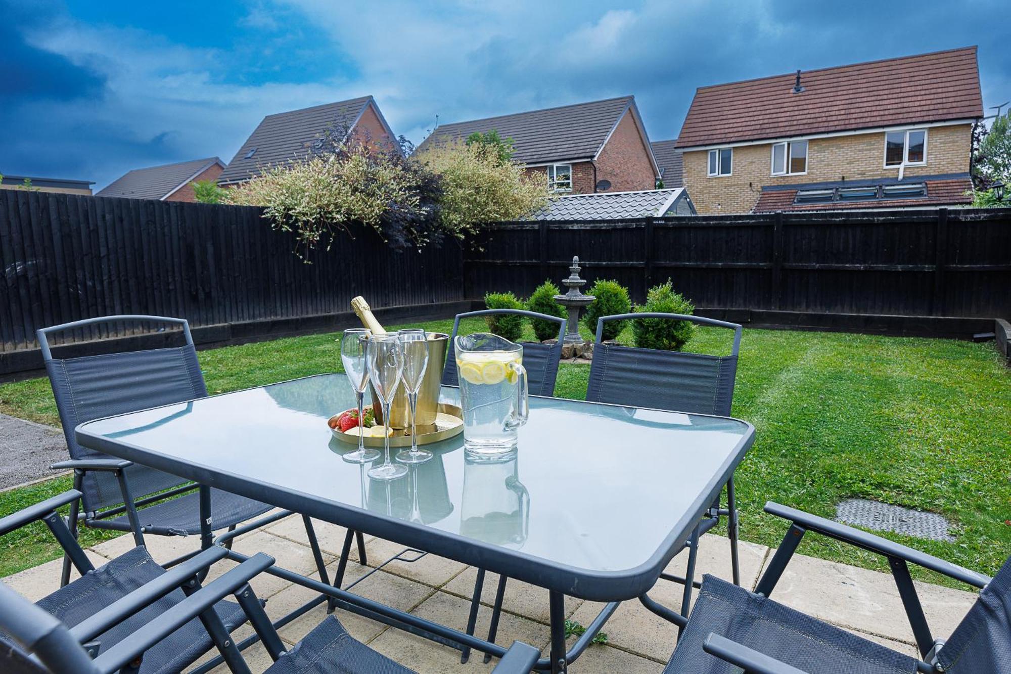 Riverside Villas Manchester Bagian luar foto