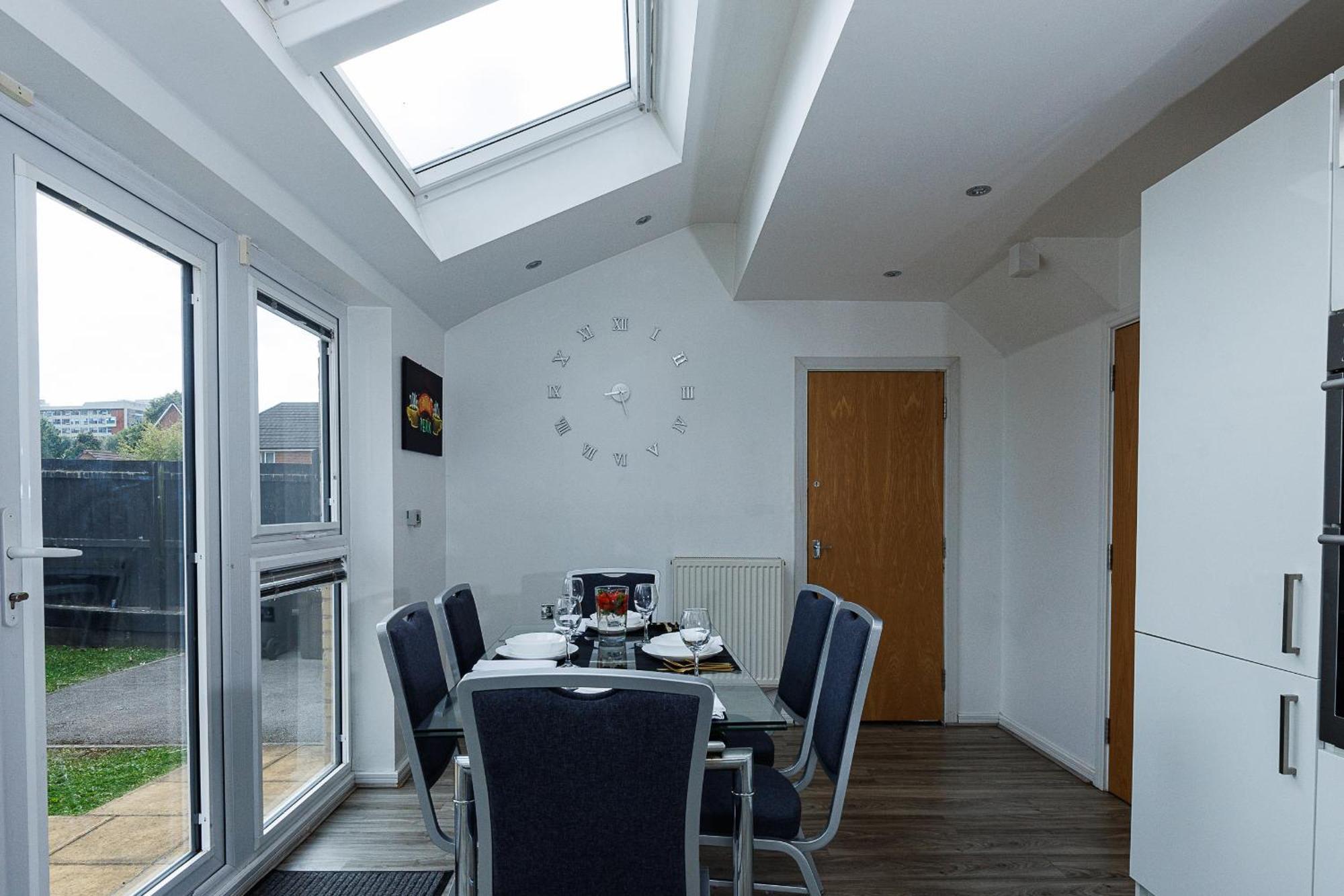 Riverside Villas Manchester Bagian luar foto